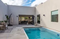 Private Pool and Rooftop Deck with Golf Course Views - Charming Oasis