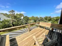Screened Porch and Outdoor Shower - Charming Family Retreat Hotel a Ocracoke