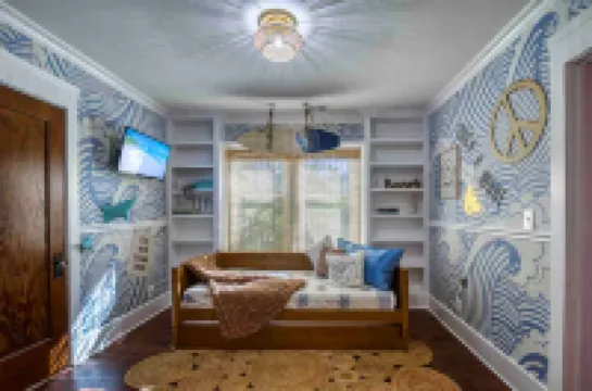 Unique Themes, Hot Tub, Pool, and Fun Activities - Whimsical Oasis