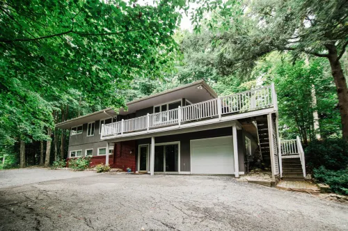 Spacious Living and Hot Tub Oasis - Chic Modern Retreat