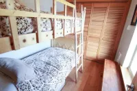 Stunning Water Views and Cozy Living Space - Charming Waterfront Retreat 더 아스토리아 콜럼 주변 호텔