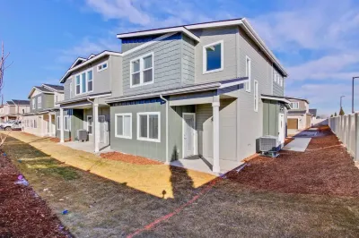 Fresh townhome in Nampa Idaho with 3 bedrooms Hotel in zona College of Western Idaho