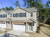 The Elm at Ducks Landing Hotels in Aberdeen