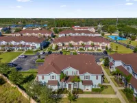 Resort-Style Pool and Fitness Center Await - Stunning Family Retreat Hôtels à : Citrus Ridge
