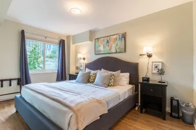Full Kitchen and Stunning City Views - Charming Urban Retreat Các khách sạn ở First Hill