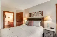 Close to Gondola with Pool and Views - Stunning Mountain Retreat