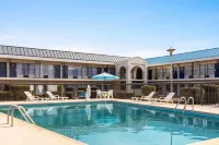Days Inn by Wyndham Emporia Hotels in Emporia