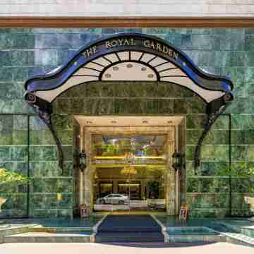 Modern Suite / Free Parking / View / AC / King Bed / Kitchen / Prime Location Hotel Exterior