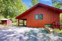 Breathtaking Views and Cozy Firepit - Luxurious Mountain Retreat