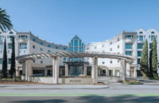 Regent Santa Monica Beach Hotels near Museum of Flying