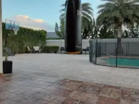 4BR Luxury Pool Home in Miami Lakes - Fully Equipped for Long Stays