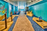 Private Hot Tub and Lazy River Access - Gorgeous Family Oasis