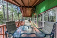 Enchanting Mountain Retreat with Hot Tub and Fireplace - Cozy Sanctuary Hotels in Ruidoso