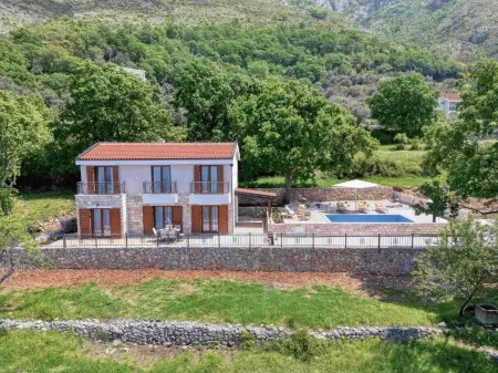 Seaview Villa Lavanda with pool