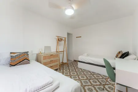 Feel Welcome Barcelona 10 Отели в г. Сан-Жоан-Деспи