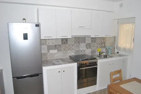 Agrigento Centre - 1-Bed Apartment - Sleeps 4