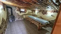 House of Rei with Hot Tube Hotels in Ocolis