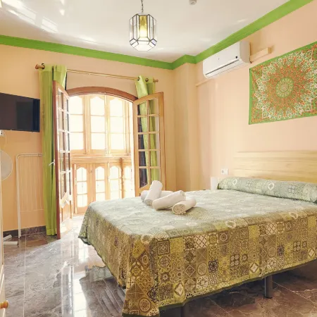 Charming Nerja Hostel