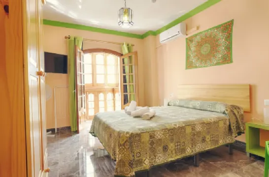 Charming Nerja Hostel Hoteles en 