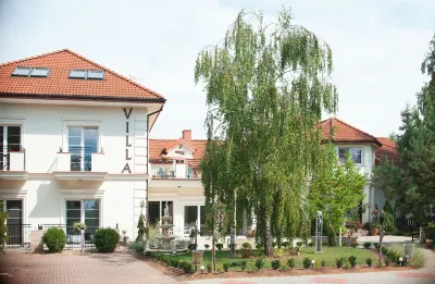 Hotel Villa Hubertus Kutno Các khách sạn ở Kutno