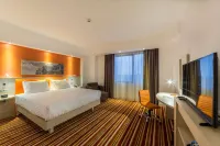 Hampton By Hilton Iasi Hotel dekat Galata Monastery