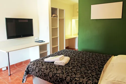 The Stuart Hotel-Motel Hotels in Lansdowne