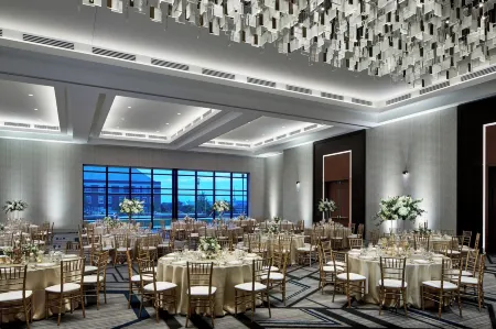 Unc Charlotte Marriott Hotel & Conference Center Отели рядом с достопримечательностью «Университет Северная Каролина в Шарлотт»