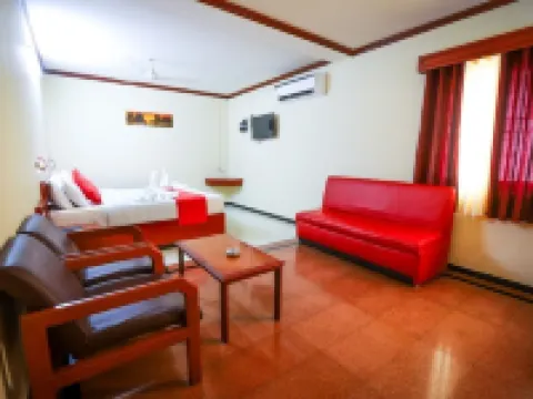 Kvr Hotels Hotels in Karur District