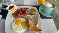 OHANA PANGLAO RESORT - breakfast