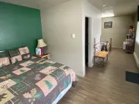 Sourdough Lodge Hotels in Lowman