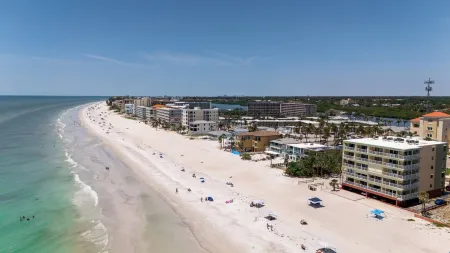 SALE! Sunset Suite Pool/hot tub Open at Casa Gia Condo Beach front Indian Shores