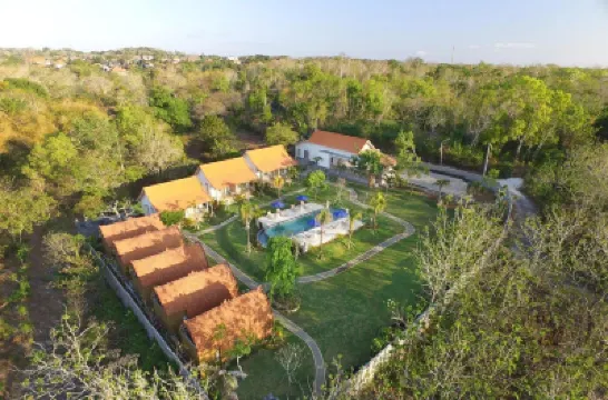 烏魯瓦圖布卡爾紗麗別墅酒店 鄰近OCEAN WEDDING CHAPEL的酒店