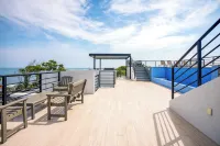 Sunset Gecko Condos - Unit 1A