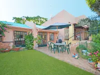 Cherry Tree Cottage B&B Linden Hotels near Emmarentia Dam