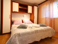 Apartments Elvis Hotels in Primosten