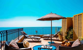 Hôtel la Pérouse Nice Baie des Anges