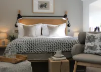 Lancaster Barn Hotels in Thurnham