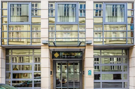 Charm Hotel Budapest - Formerly Boutique Hotel Budapest