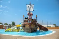 Caravia Beach Hotel - Resorts