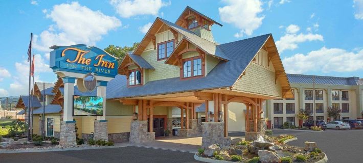 The Inn on the River Hotels in Pigeon Forge
