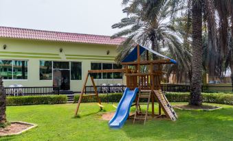 Flamingo Beach Hotel