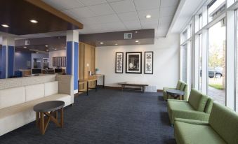 Holiday Inn Express & Suites Bay City