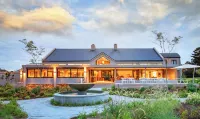 Knysna Hollow Country Estate Hotel di Knysna