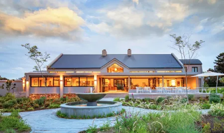 Knysna Hollow Country Estate Отели рядом с достопримечательностью «Sedge Links Golf Course»