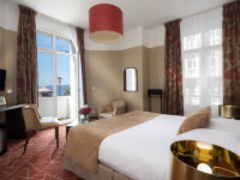 Excelsior Hotele w: Saint-Raphael