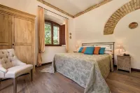 Borgo Pallavicini Mori Hotels in Riano