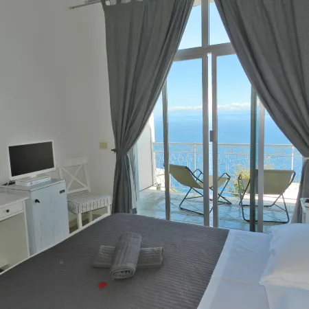 Hotel Holiday