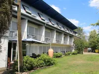 هوتل هانجيلار Hotels near هولتسلار