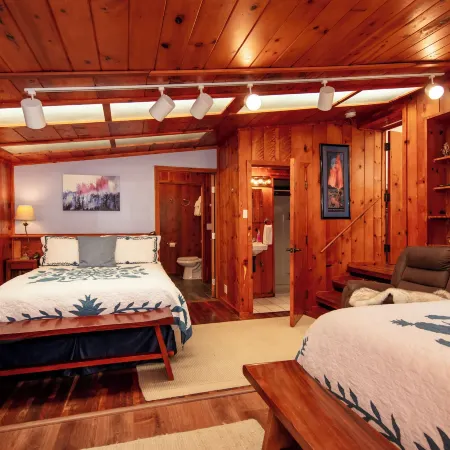 Aloha Junction Bed and Breakfast -Minutes Away from Hawaii Volcanoes National Park