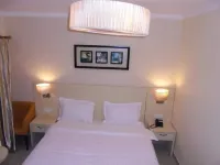 Hotel Pacific, Lda